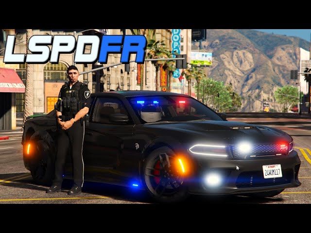 Craziest pursuit destroys golf course - GTA 5 LSPDFR class=