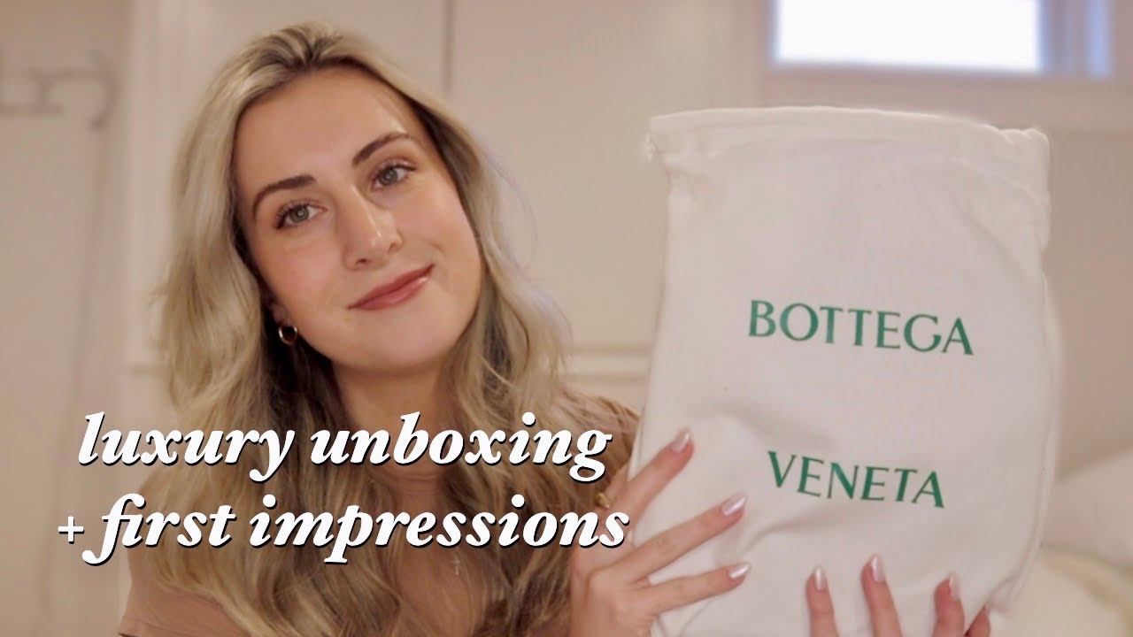 Bottega Veneta Unboxing - Double Knot Spaghetti Bag 