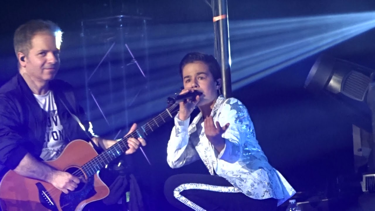 Kids United NG (Nathan) - La même (Zenith de Toulouse)