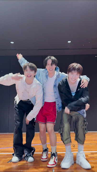 we out here! killin’ it & feelin’ good😏 #jhope_KillinItGirl #jhope #제이홉 #BOYNEXTDOOR #RIWOO #WOONHAK