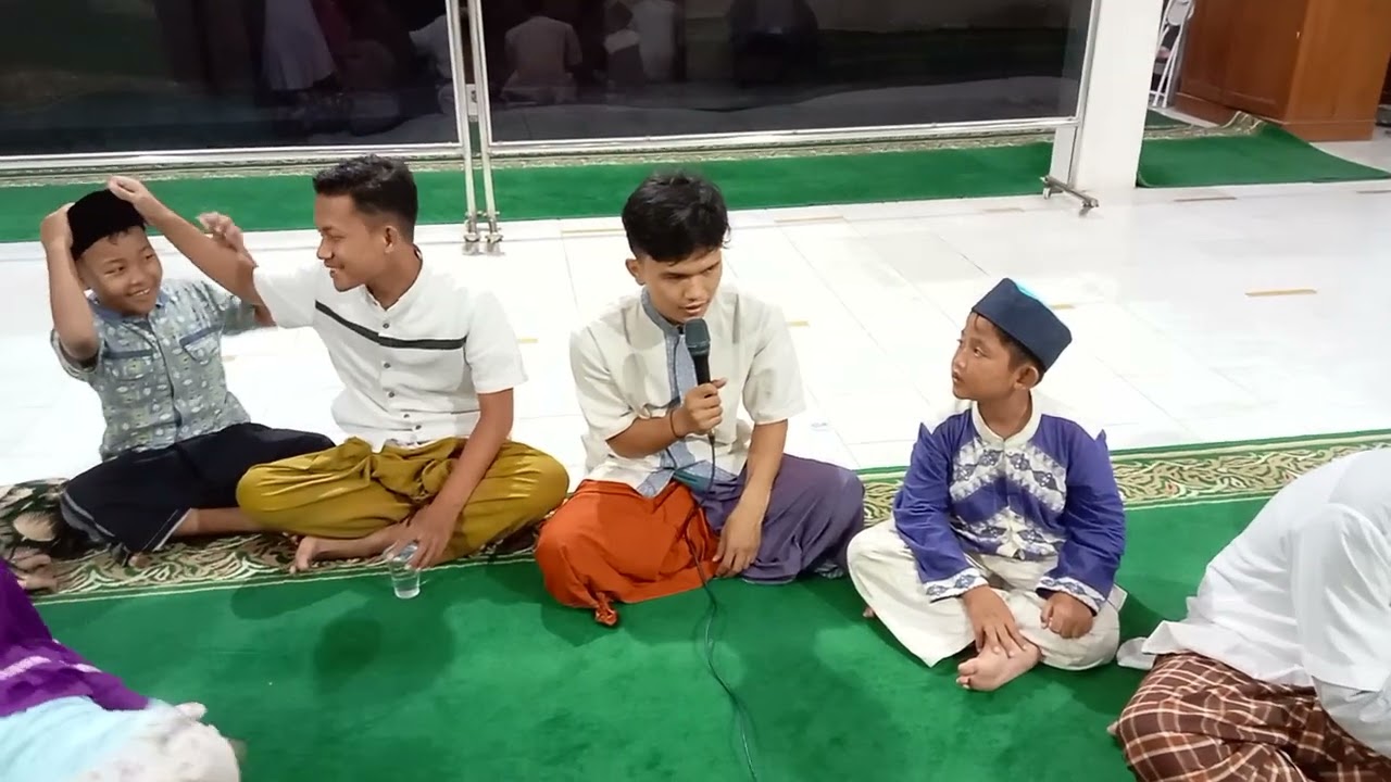 SIKECIL BERTAKBIR di Tampingan Boja Kendal.