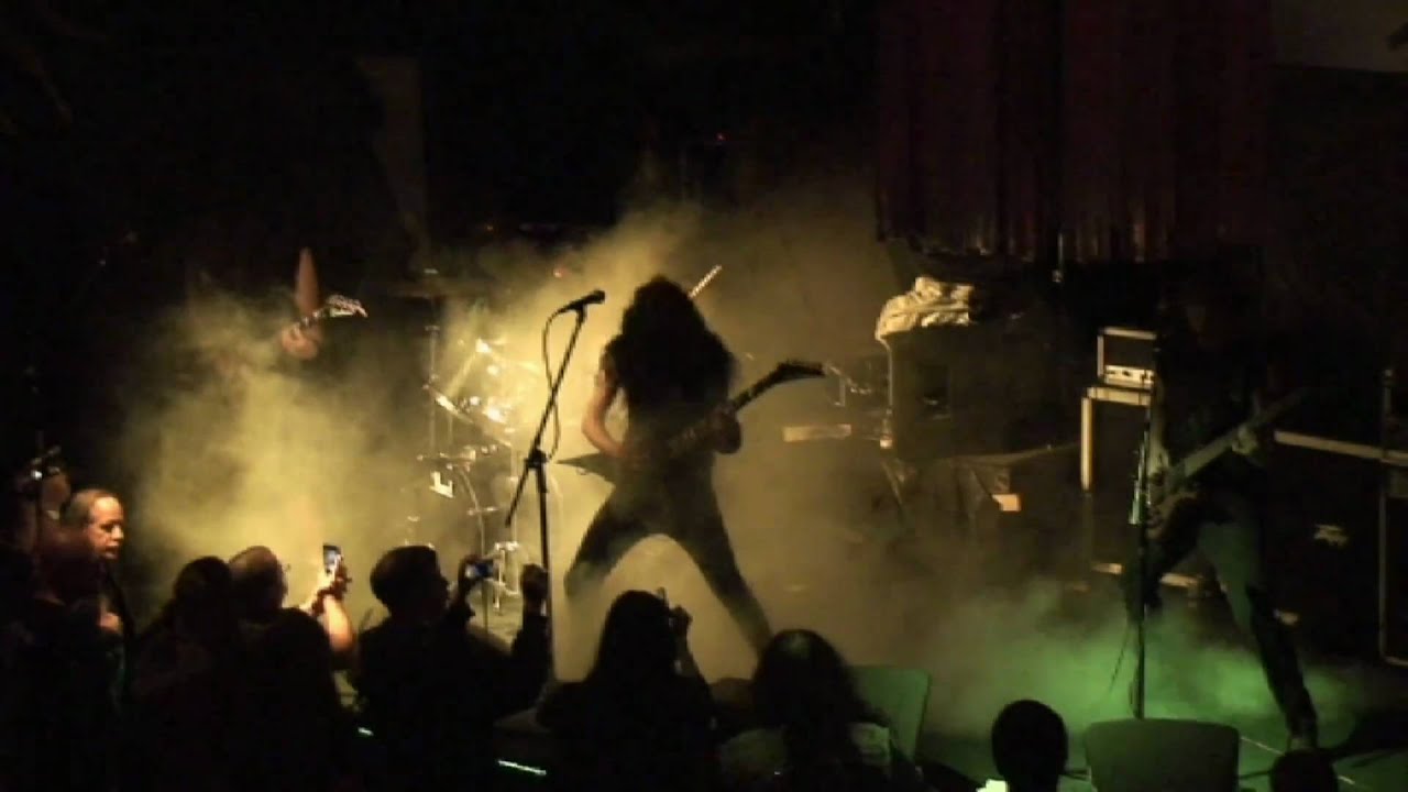 Hatchet - Attack Imminent - live from Madhouse (Club Cocomo), San Francisco 2/4/11 metal 2011 auf YouTube ansehen Hatchet - Attack Imminent - live from Madhouse (Club Cocomo), San Francisco 2/4/11 metal 2011 auf YouTube ansehen