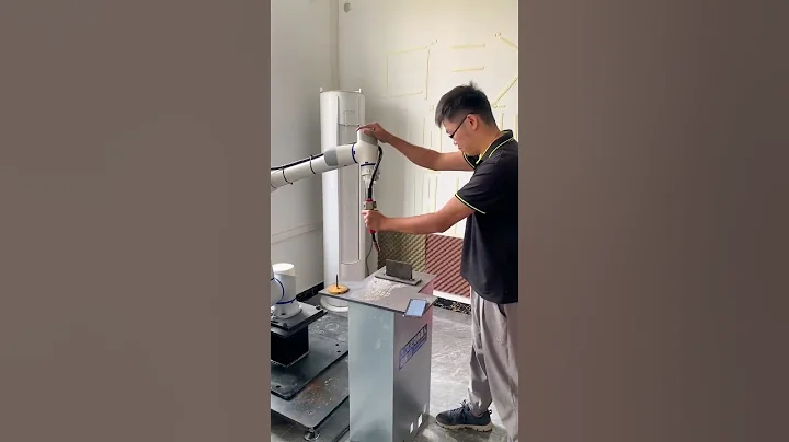 China 6 AXIS BEST OEM TAG Welder Robot Arm Price Robotic With Laser Welding Machine Automatic