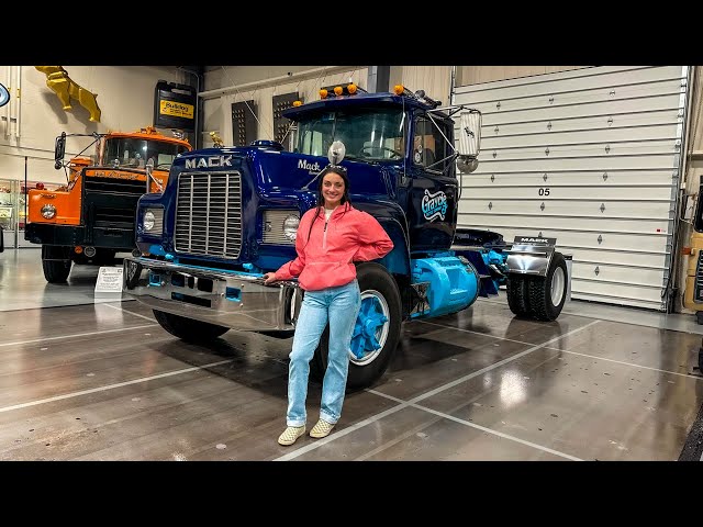 Restored 1984 Mack R Model Walk-Around - YouTube