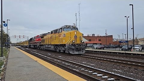11/10/2025 Melrose Park IL Railfanning FT Morning Rush,UP OCS
