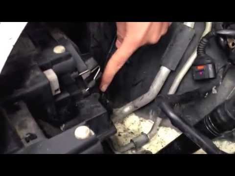How To Change The Headlight Of A 2003 Audi A4 Youtube
