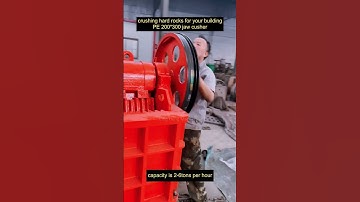 #crushing hard #rock for your #building with PE200*300 #jawcrusher #rockcrusher #granite #goldore