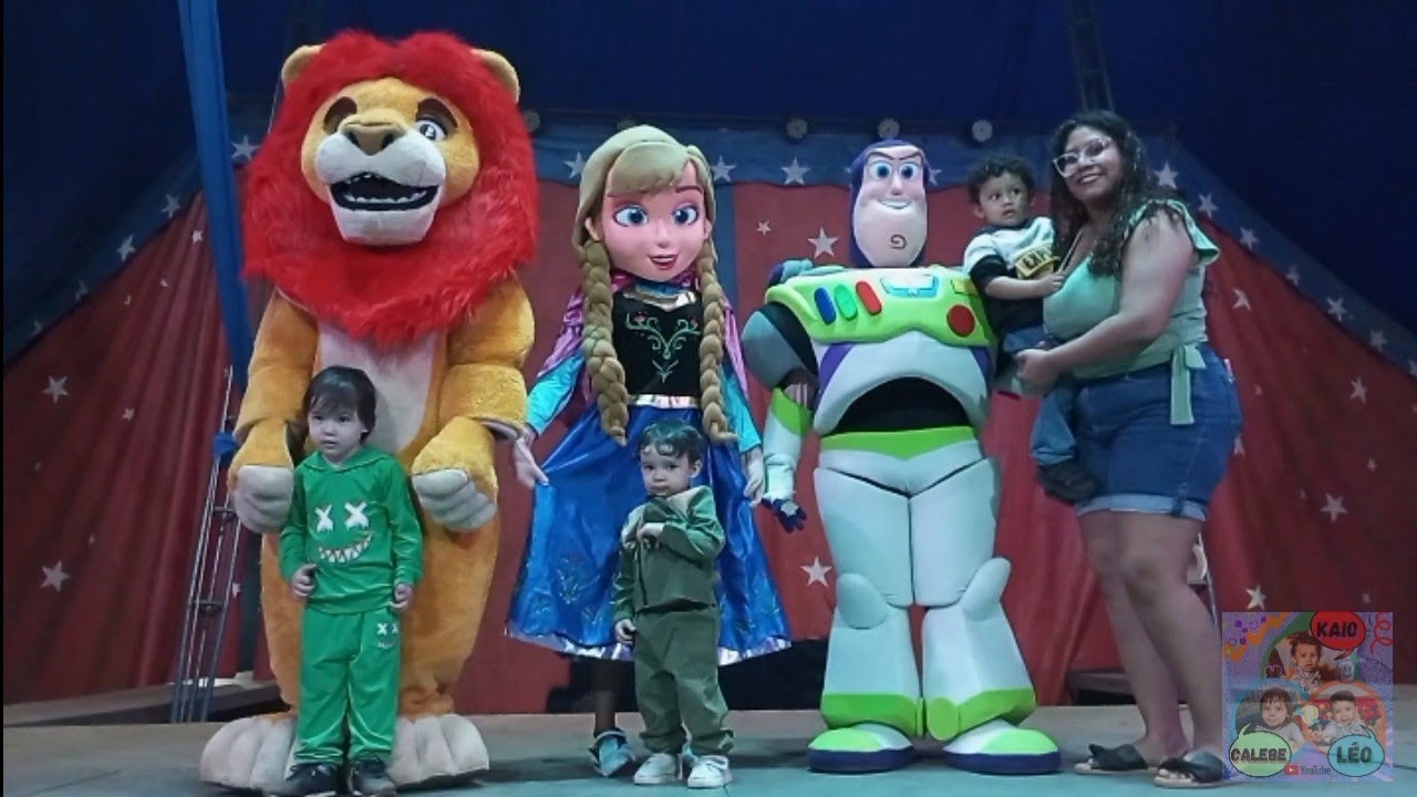 fomos no circo da Disney|a turma do Mickey mouse.