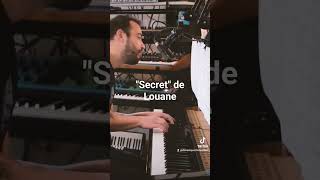 Louane -Secret #piano #music #pianosound #ludovicoeinaudi #mindfulness #pianogram #pianocover #yoga