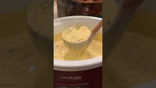 🥦🧀Better than Panera?! Homemade Broccoli Cheddar Soup in the Crockpot! 🥦🧀Better than Panera?! Homemade Broccoli Cheddar Soup in the Crockpot!