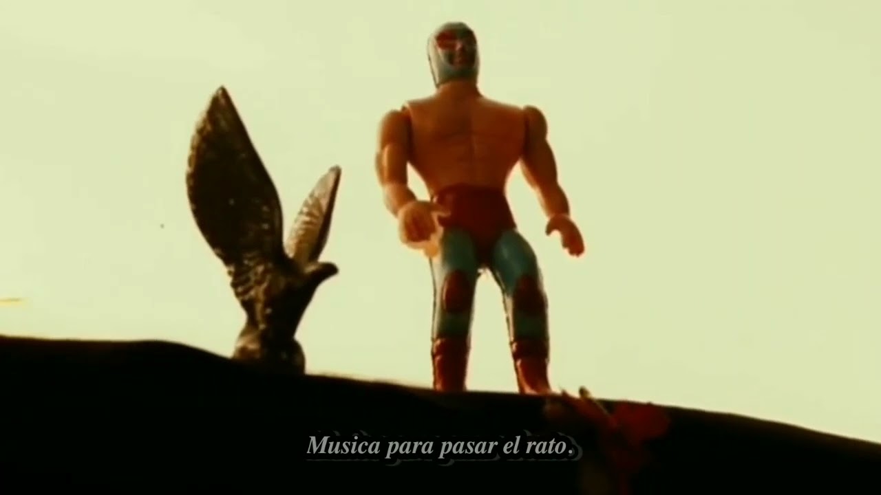 Canción Que sale al Final de Nacho Libre. Los Lobos Saint Behind the