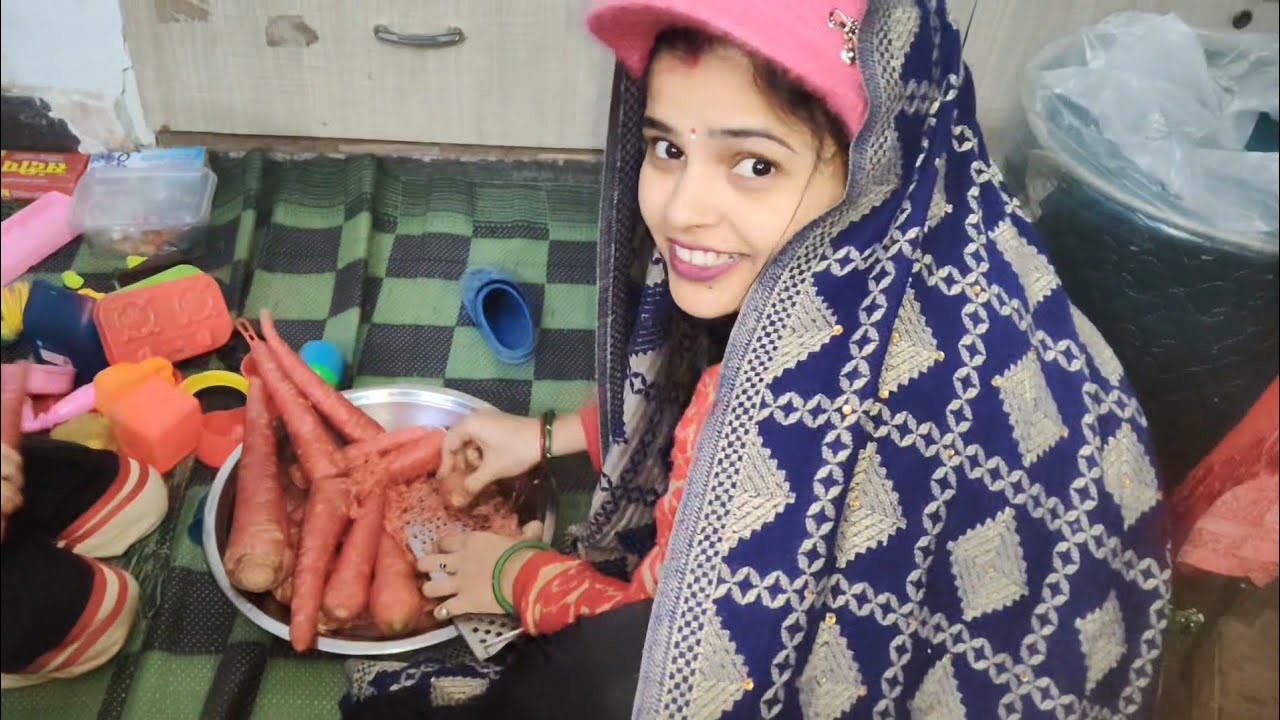 New year pe rakhi n bnaya gaajr ka halwa 😋😋