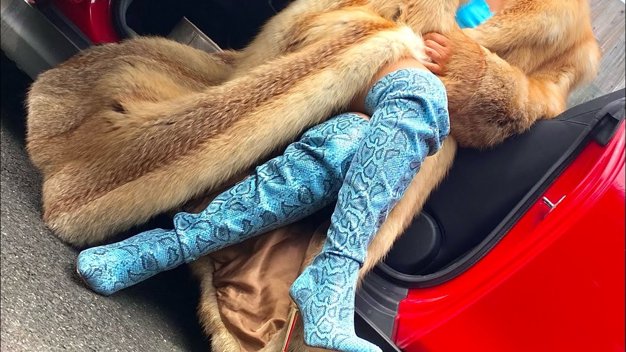 Golden Fox Fur Coat XXL - YouTube