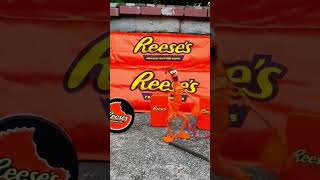 Reese's metal man making a mess if you like subscribe@reeses #shorts #reeses #animation #creative