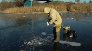 Сотрудники МЧС рассказали, безопасна ли толщина льда на Цне в Тамбове для рыбалки