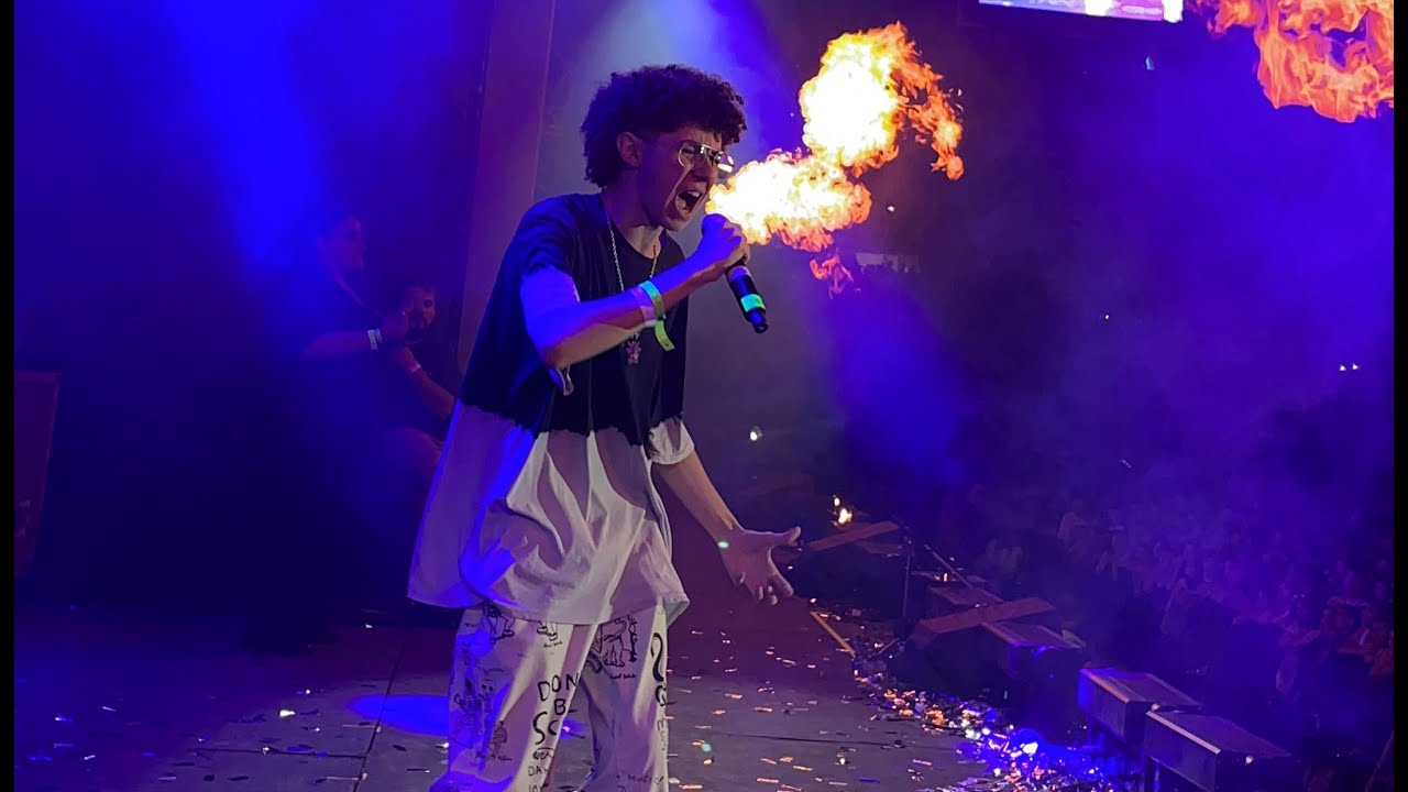 Ekiss - ÉXTASIS (En Vivo Estadio Bicentenario)