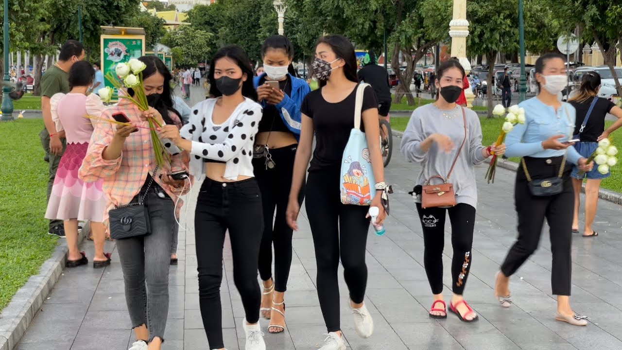 Cambodian tourism 2021, walking tour at the Royal palace in Phnom Penh