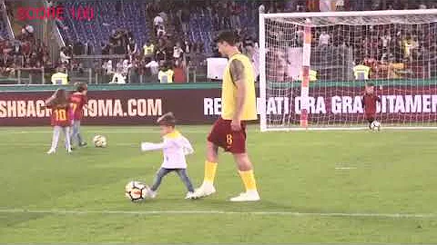 Diego Perotti Fouls Son in the Box and Given RED C...