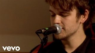 Guillemots - Falling Out Of Reach (Online Exclusive) chords