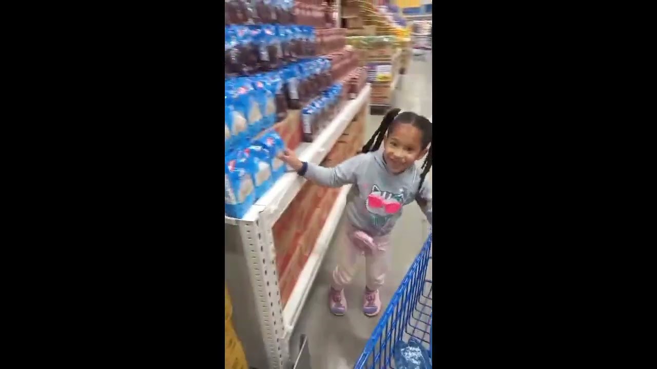 Comprando tudo azul 🫐  no mercado 🔵🫐