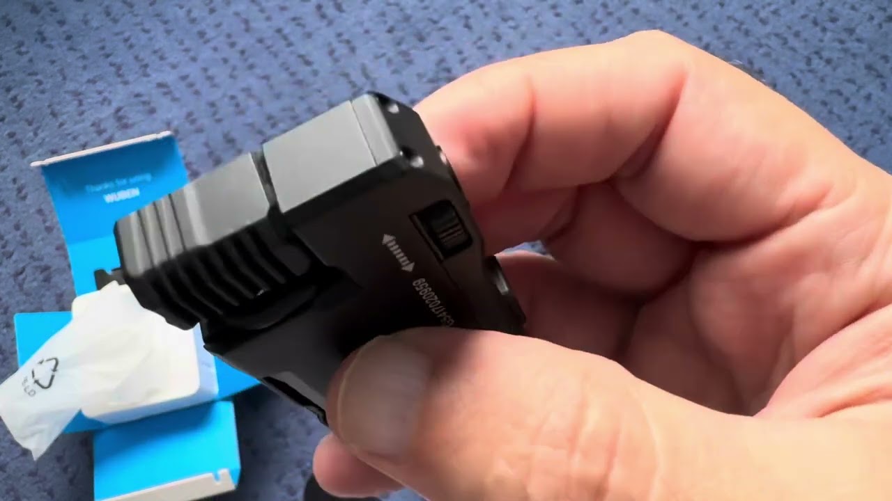 Unboxing - Wuben G5 Easy Carry Flashlight Torch