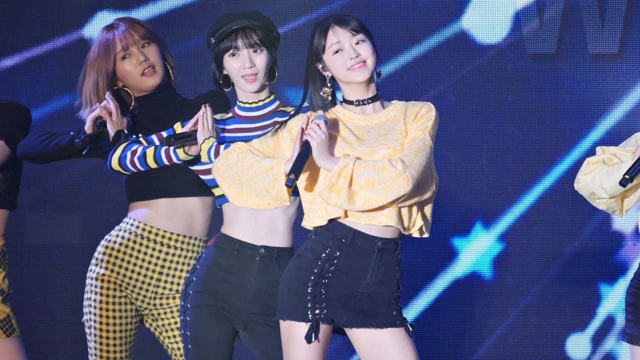 [4K] [180224] 오마이걸 (유아) - 윈디데이 Windy Day (춘천 세계청소년문화캠프 평창 동계올림픽 성공개최기념 페스티벌) 직캠 by PIERCE