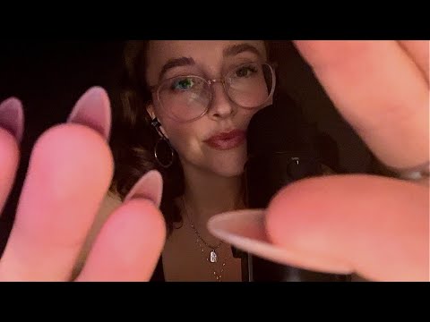 ASMR personal attention, comforting whispers with hand movements (german/deutsch)