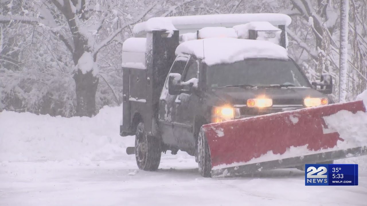 Snow removal businesses working around the clock to clear driveways ...