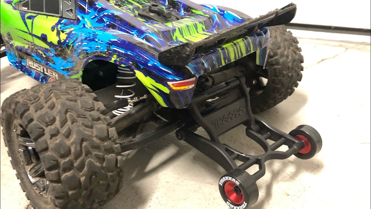 Traxxas Rustler 4x4 Adjustable wheelie 