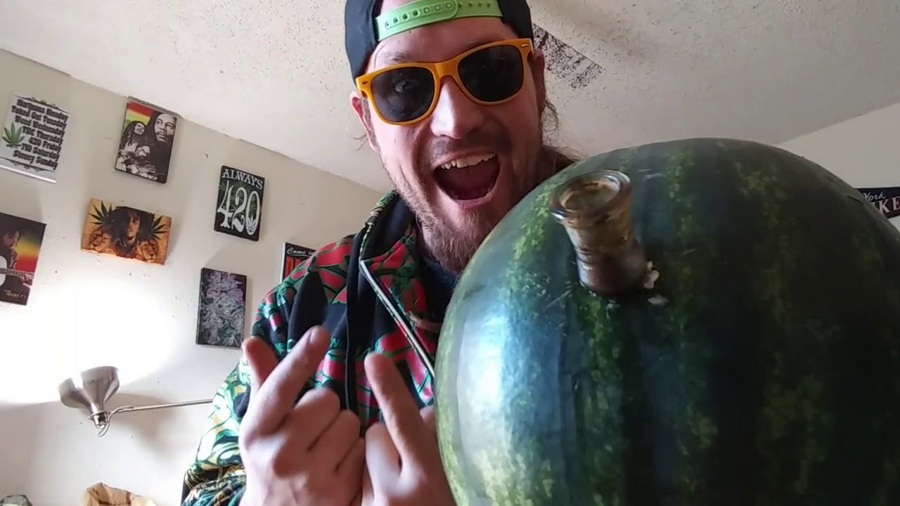 Dabbing Through Watermelon Bong!!! Life with Danny Kush- Grow/Smoke with the Best
