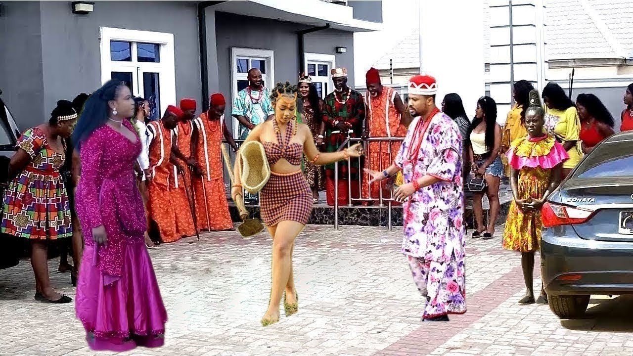 The Maid They Mocked Turns Out to Be the True Bride of the Billionaire Prince - mike Godson movies.