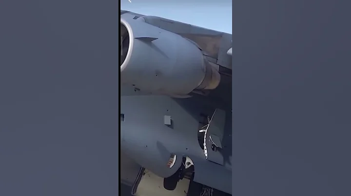 Shocking scene at Kabul airport  Afghanistan: people's fall off plane mid-air 3 people's died.Us air