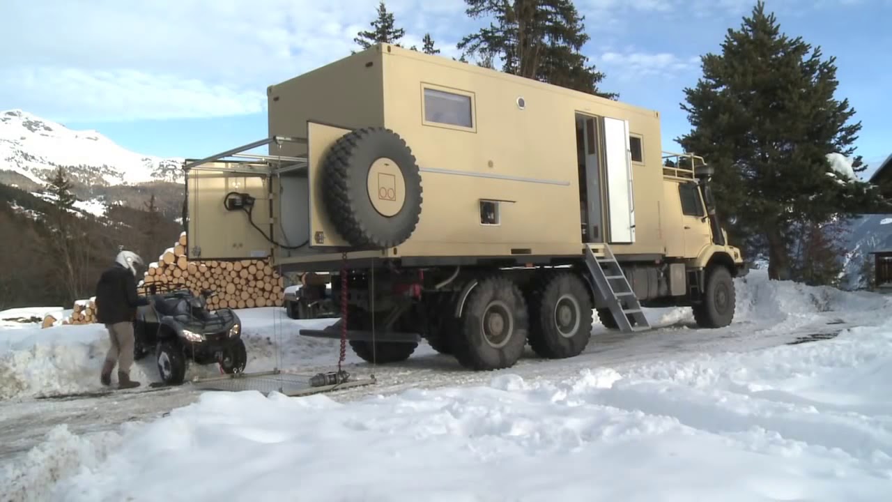 Bliss Mobil 20 Foot Expedition Unit - Quad handling