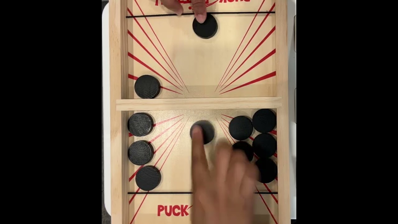 How to play puck battle