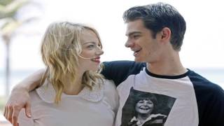 Ellen Asks Emma Stone and Andrew Garfield About Sharing Hotel Rooms Musica-John Legend : A