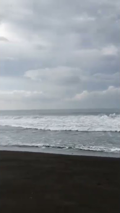 story wa jalan jalan ke pantai #whatsappstatus #2022 #beachlife #water
