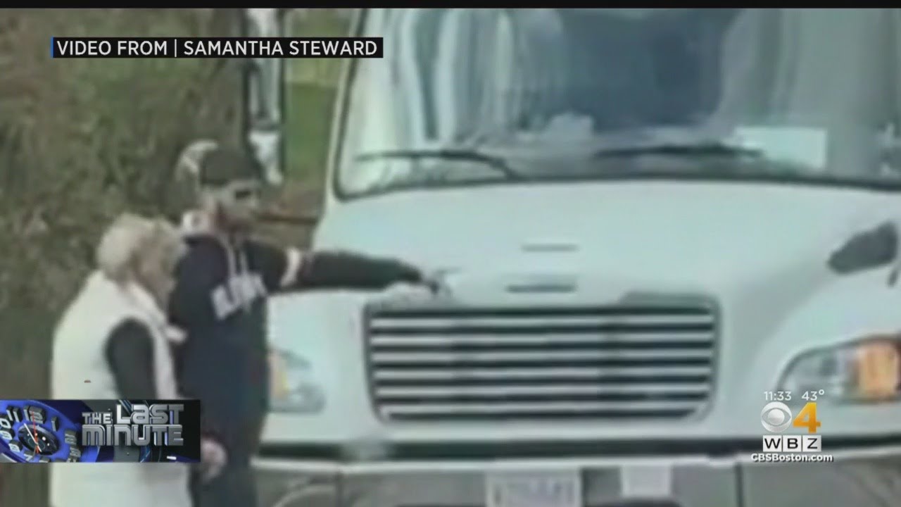 Truck Driver Stops Traffic To Help Woman Cross Street - YouTube