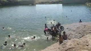 تعلم السباحة والسياحة وتنظيف الموتورات سد السقيع خدير اليمن تعز
