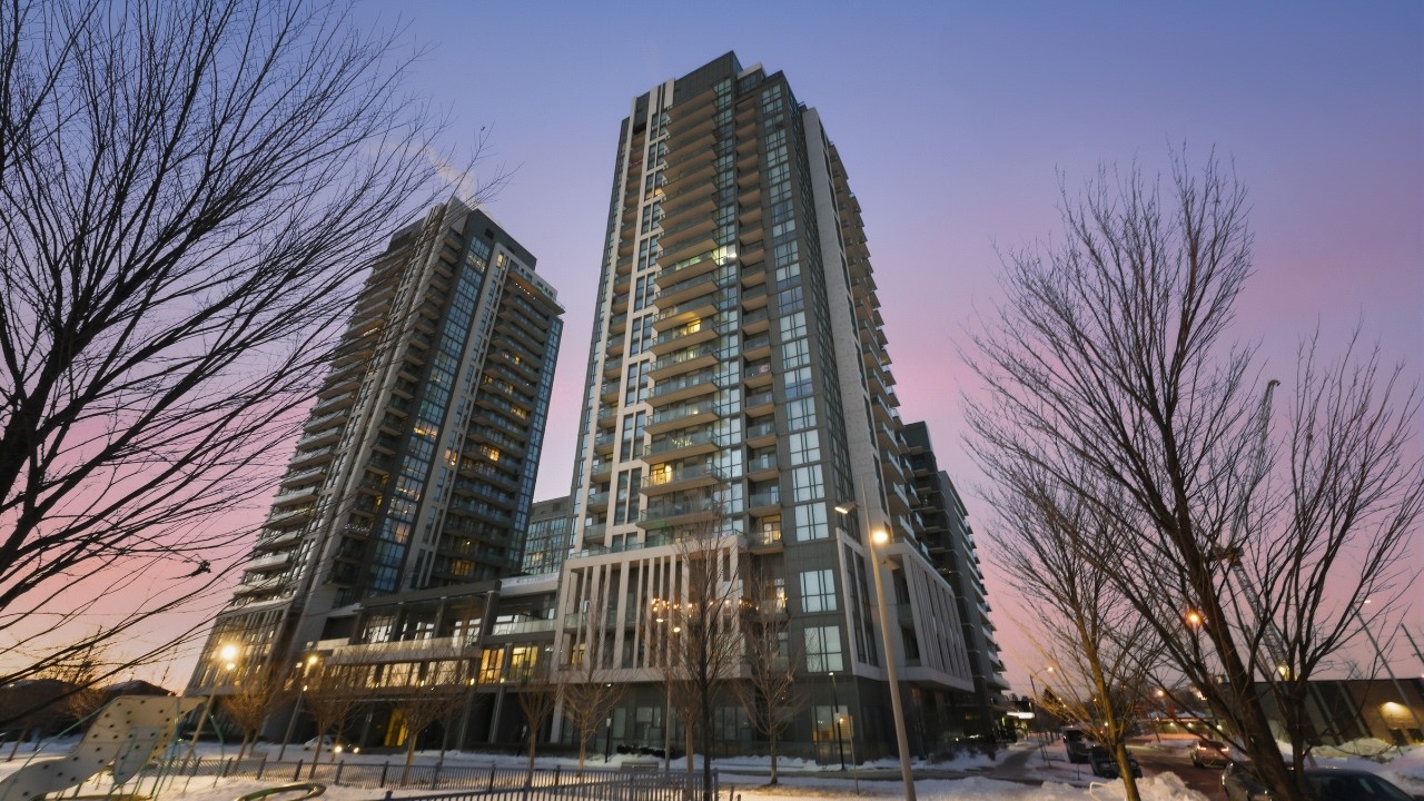 17 Zorra St #2406, Toronto, ON