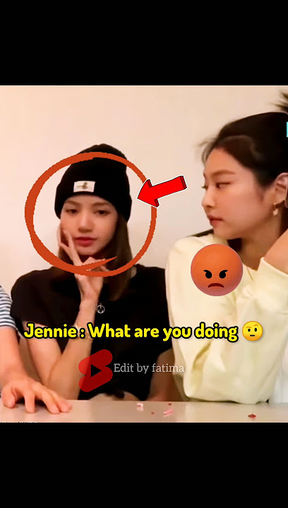 Jennie jealous of Lisa 😛🙄 #blackpink #jennie #lisa #rosé #jisoo #youtubeshorts #100kview #viralvideo