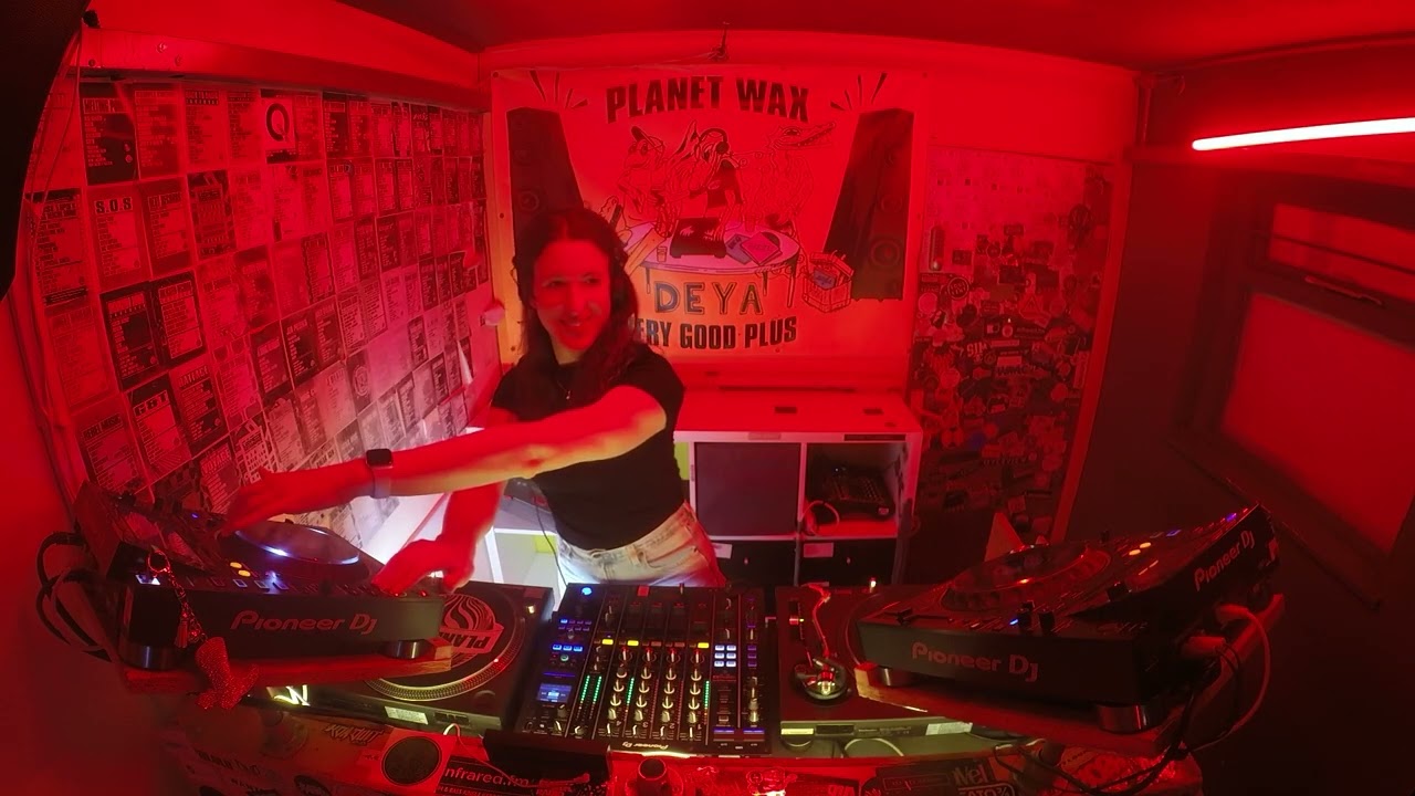 Zoë From Work // 90-min DJ set ~ House