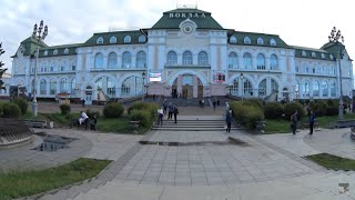 видео: Хабаровск Привокзальная площадь. Здание ЖД Вокзала. Зал ожидания. 20 июня 2022 года. Дальний Восток! картинка: Хабаровск Привокзальная площадь. Здание ЖД Вокзала. Зал ожидания. 20 июня 2022 года. Дальний Восток!