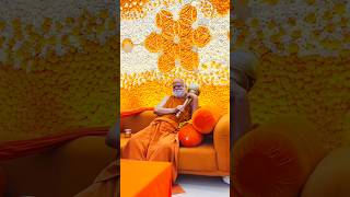 Jagadguru Shankaracharya Ji Ne Dhaaran Kiya Mugdar