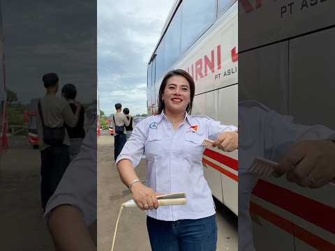 tampil cantik dan bahagia driver bus cantik lina ozora 😍