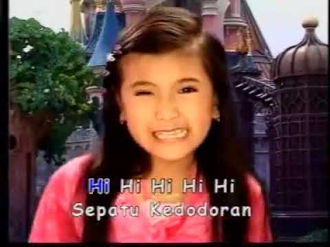 CHRISTINA - SEPATU KACA