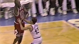 Michael Jordan Using His HANGTIME to do Magical Things! (1992.02.19)