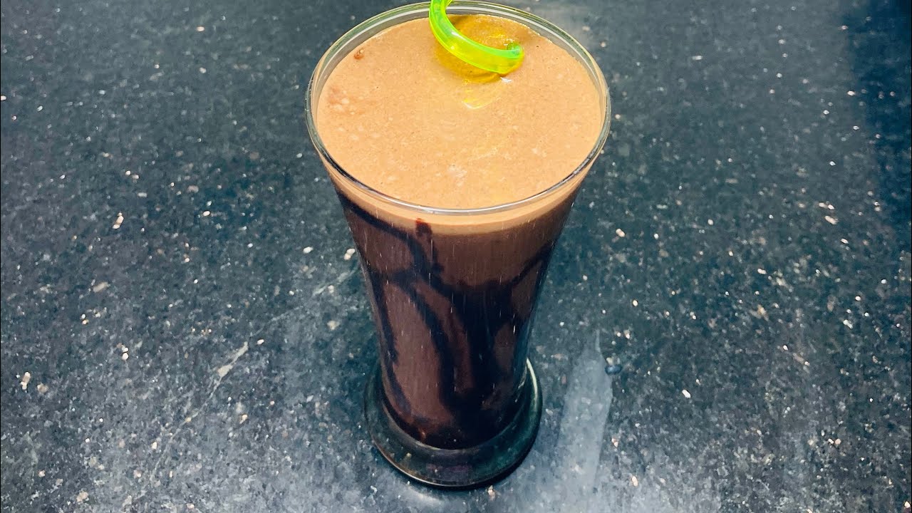 Chocolate Almond Smoothie / Almonds Dates Smoothie 