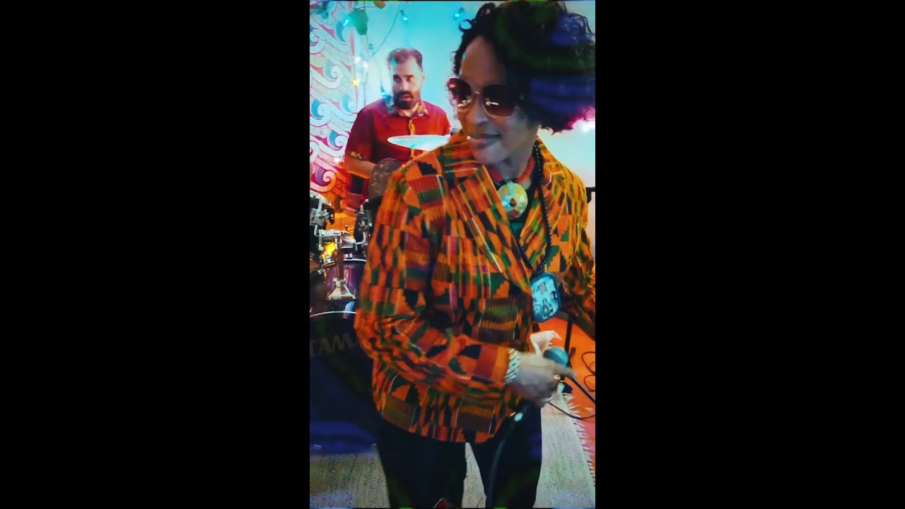 Discover the Cosmic Groove of 'Diyanye Ko Te Sa' 