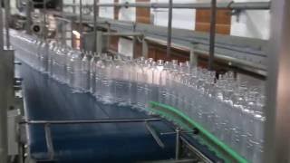 Empty bottle conveyor