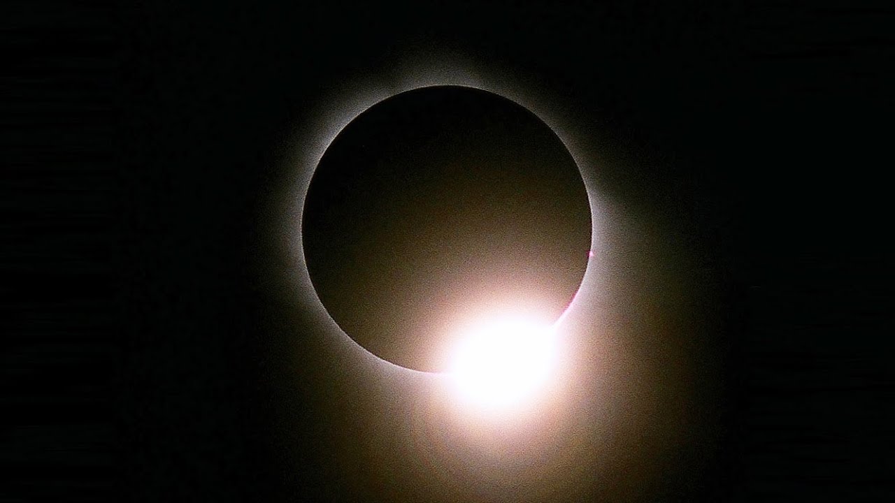 How to capture the perfect eclipse photo for your Instagram